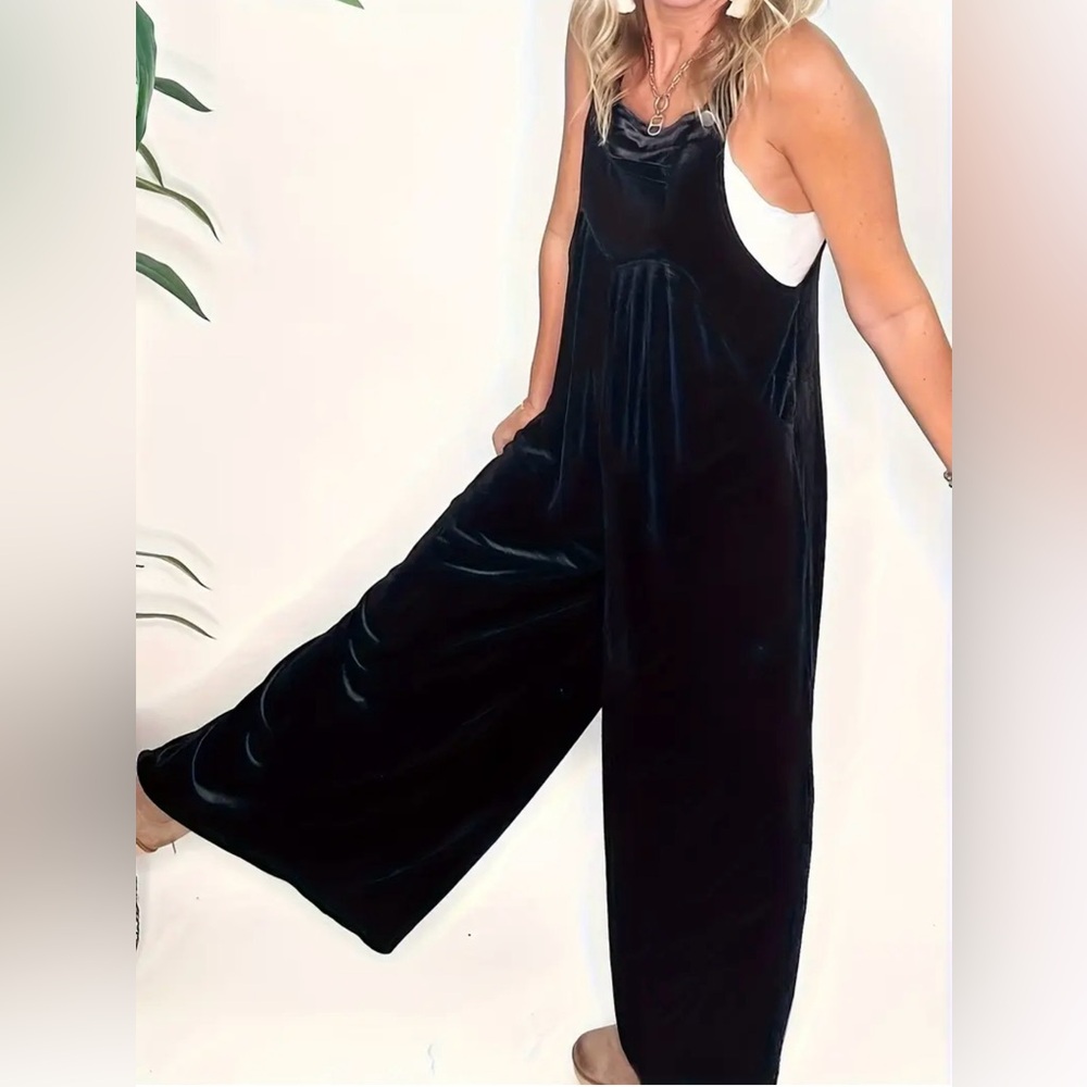 Chic Black Velvet Wide Leg Overalls Jumpsuit - Picture 3 of 10